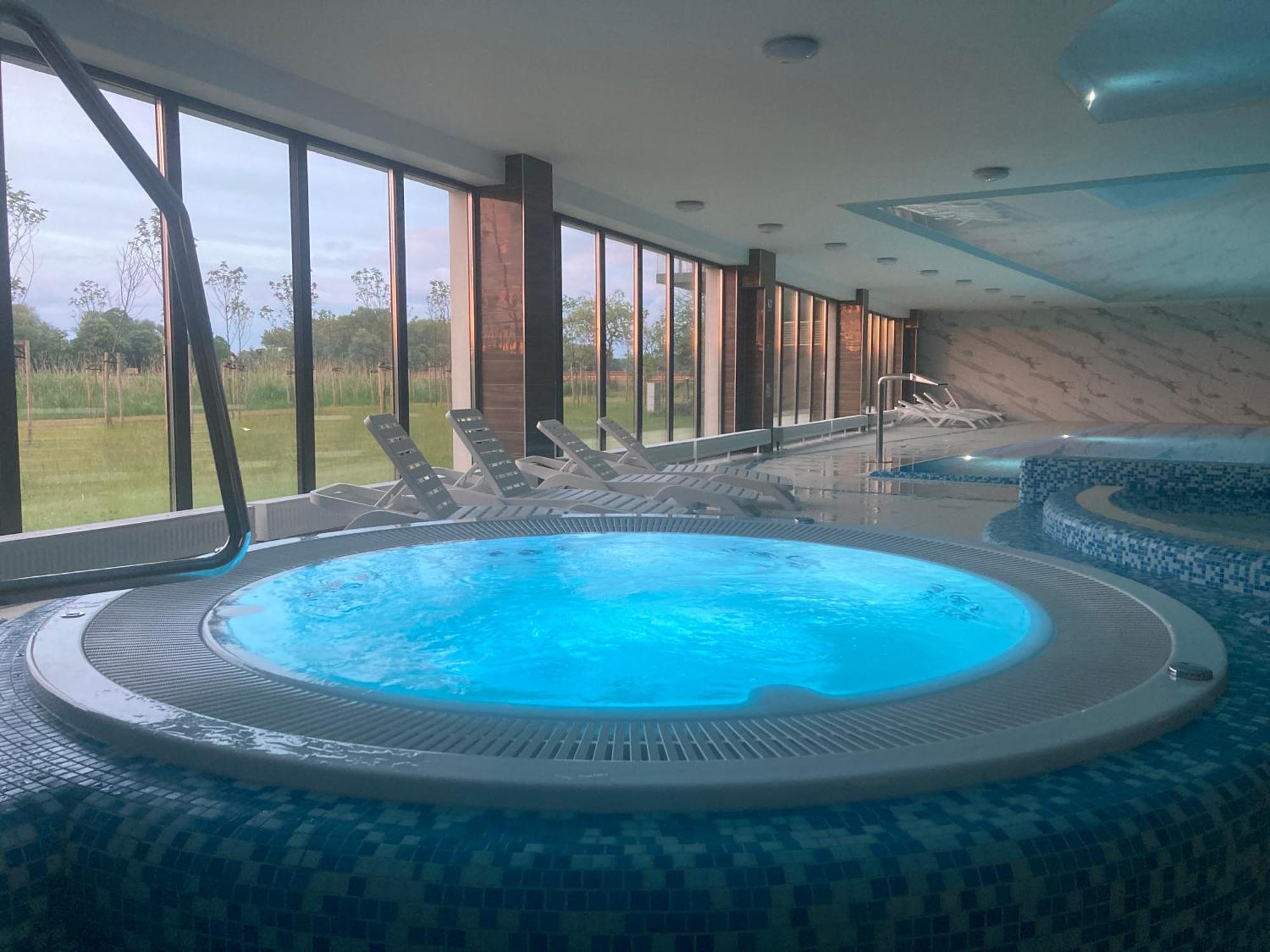 Apartament Coffee-Cream - Relaks - Sauna I Basen Dziwnów المظهر الخارجي الصورة